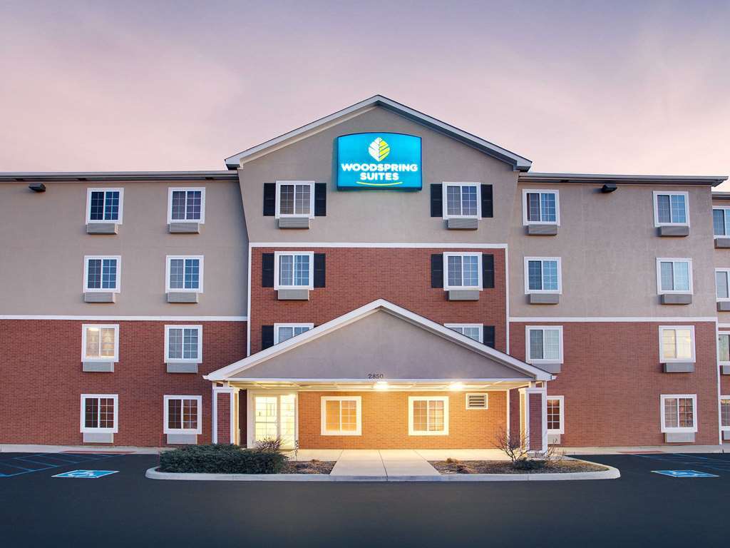 Woodspring Suites Fort Wayne Exterior photo